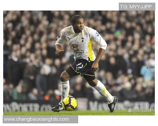 英超赛场上那些英俊帅气的足球明星们的魅力与风采 英超赛场上那些英俊帅气的足球明星们的魅力与风采