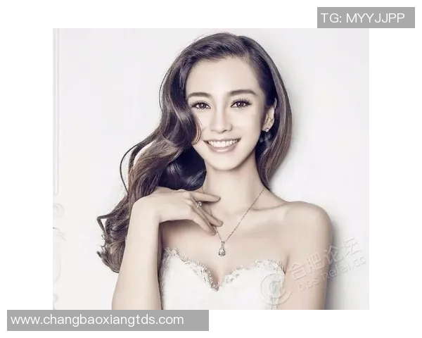 足球明星素颜妆揭秘自然美丽的秘密与日常护肤技巧分享 足球明星素颜妆揭秘自然美丽的秘密与日常护肤技巧分享